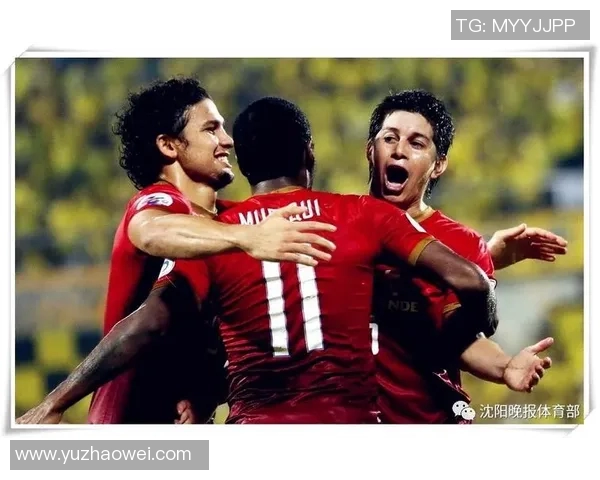 足球传奇再聚首，老球星们重温辉煌岁月共话昔日荣光